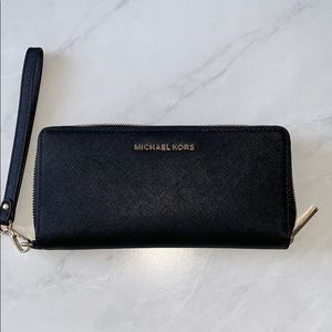 Micheal Kors Wallet